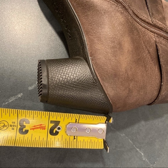 Ecco sz 38 US 7.5-8 moleskin gray leather heeled ankle booties - Picture 5 of 16